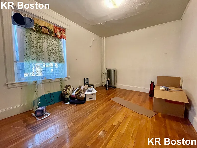 120 Washington St #6 — Photo 6