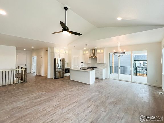 4th image of 557 Red Jewel Dr