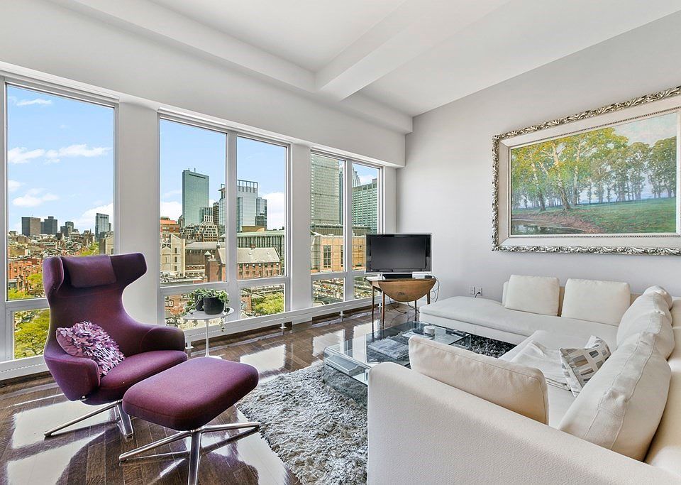1st image of 360 Newbury St Unit 611