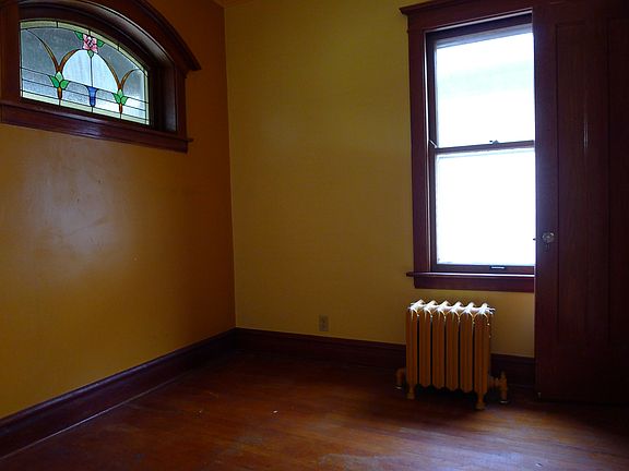 3rd image of 1827 S 61st Ave