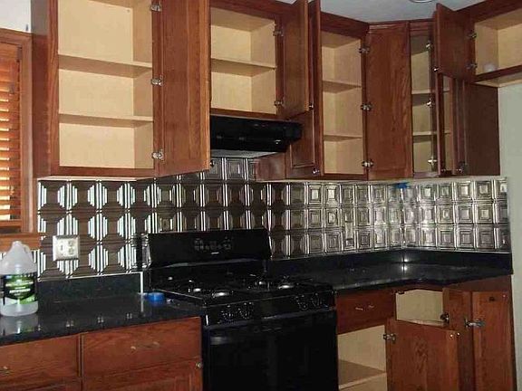 3rd image of 1101 Mill Pond Dr