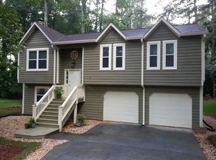 440 Sheringham Ct, Roswell, GA 30076