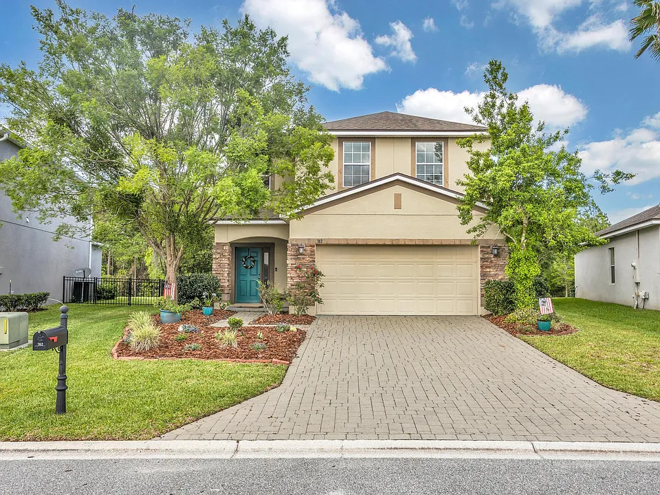 762 Battersea Dr