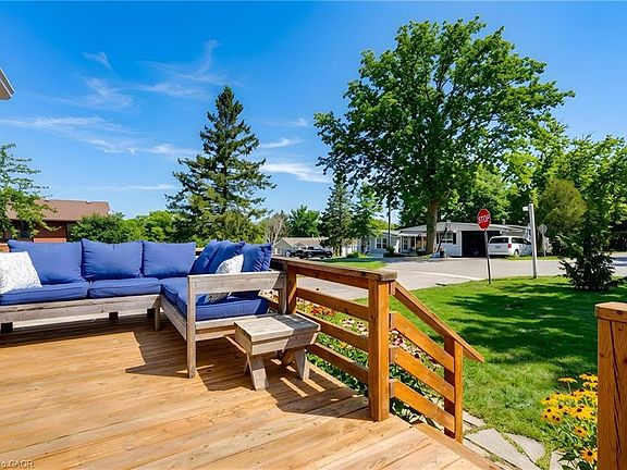 4th image of 28 Macpherson Cres