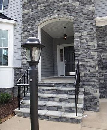 3rd image of 8401 Wenton Cir