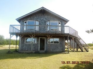 941 Starfish Pl SW, Ocean Shores, WA 98569