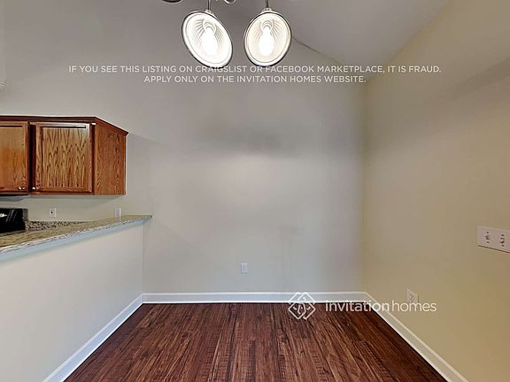 5th image of 302 Olde North Church Dr