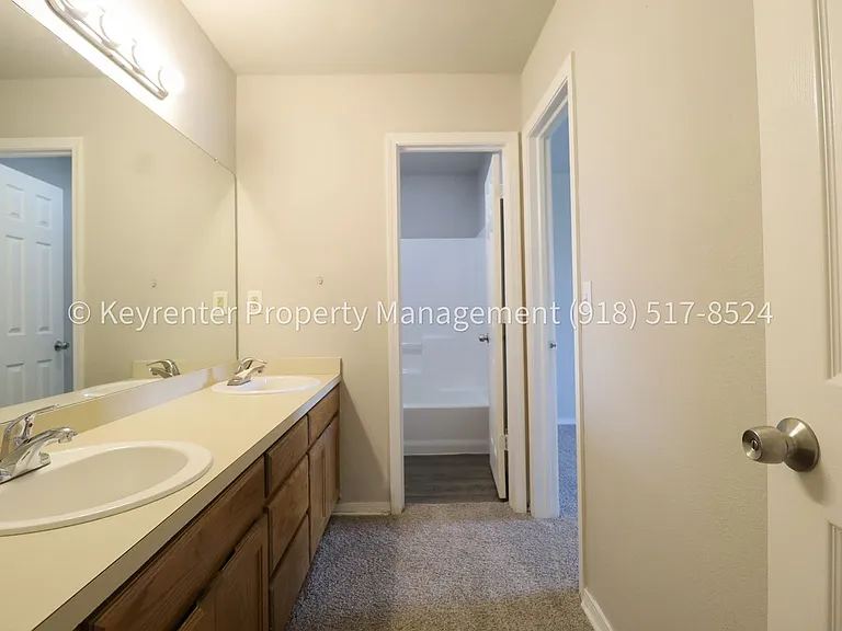 9134 E 24th St — Photo 19