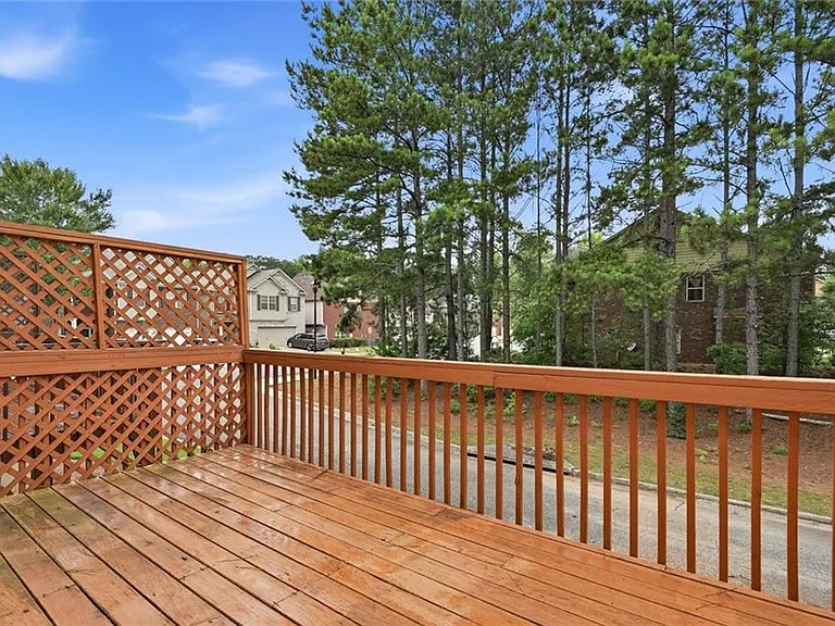 6199 Thorncrest Dr — Photo 24
