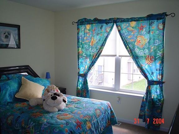 4th image of 10 Tattersall Dr