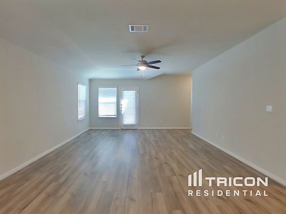 2nd image of 13686 Paxton Blvd