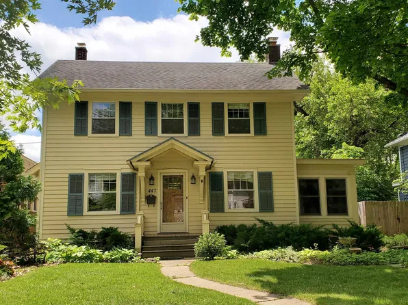 447 Englewood Ct, Fort Wayne, IN 46807