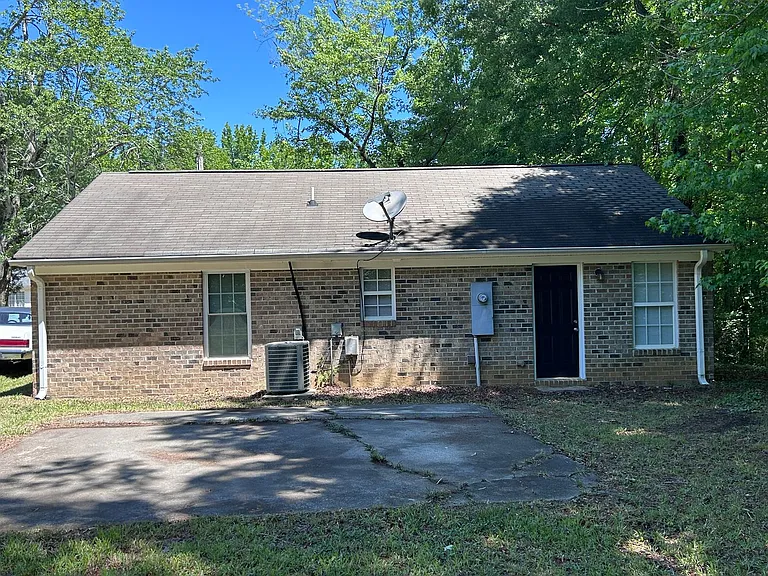 2318 Purdy Ave — Photo 33