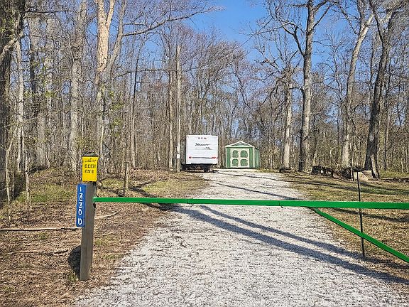 3rd image of 12390 Holibaugh Rd