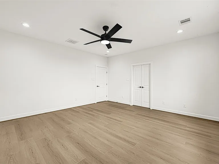 3613 Gano St — Photo 27