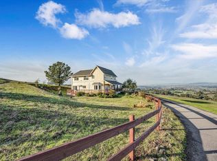 218 Spring Ridge Ln, Petaluma, CA 94952
