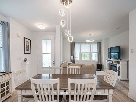 4th image of 30 Samantha Ln