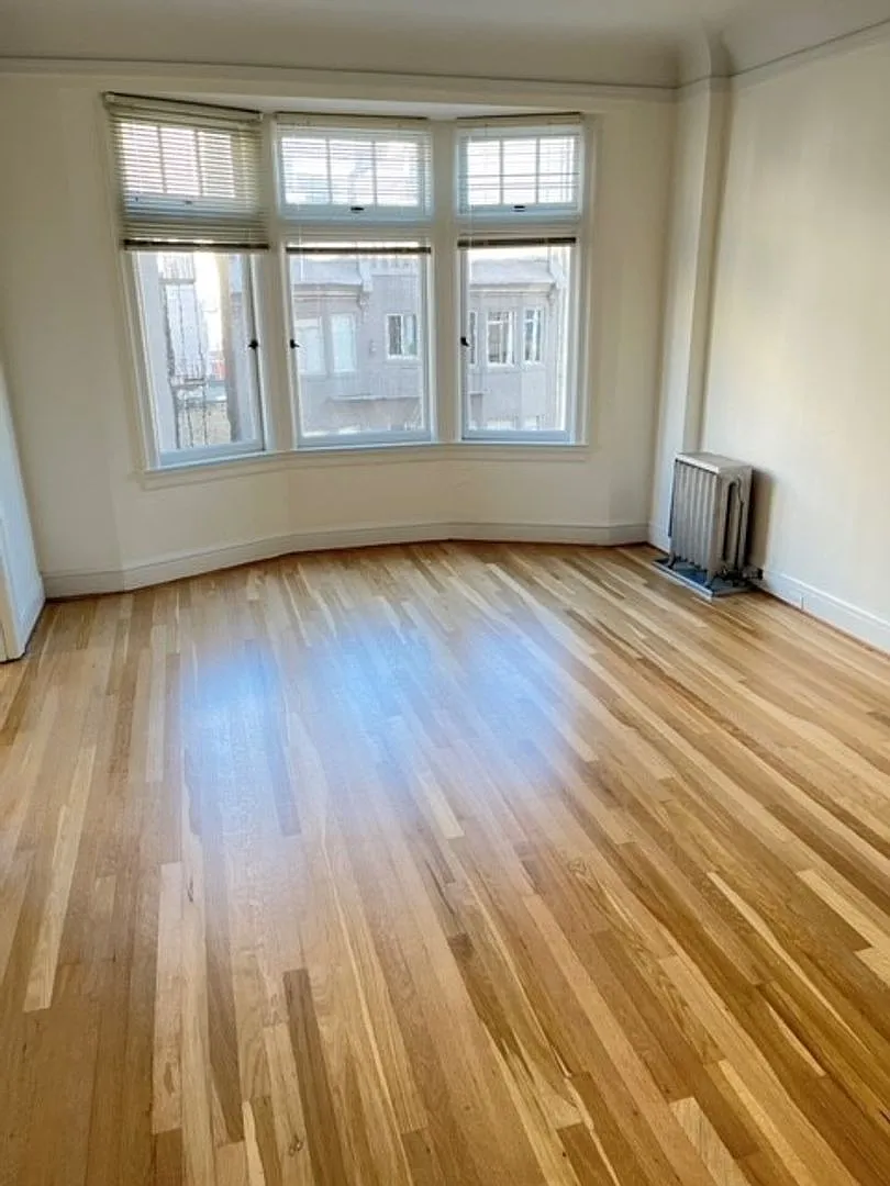 701 Pine St — Photo 4