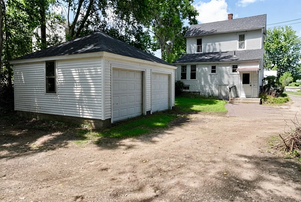 3 bed 1 bath single family home for rent — Photo 3