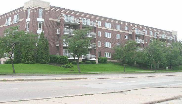 2nd image of 7091 W Touhy Ave APT 206