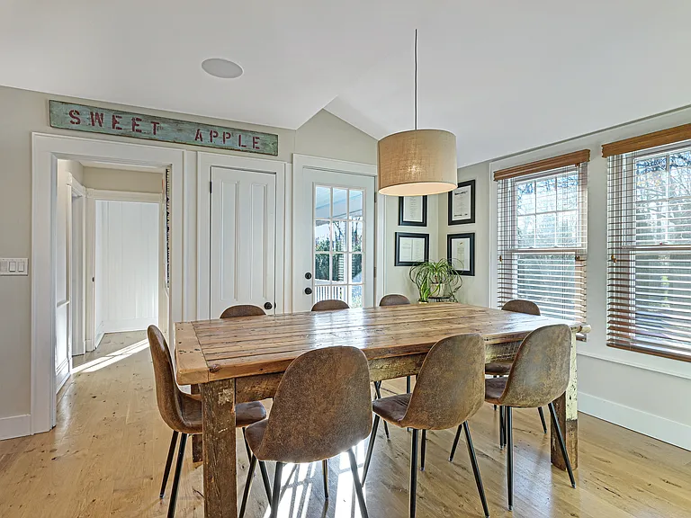148 Montauk Hwy — Photo 11