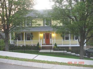 9932 Crestline Dr, Knoxville, TN 37922