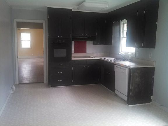 2nd image of 113 Brookside Dr
