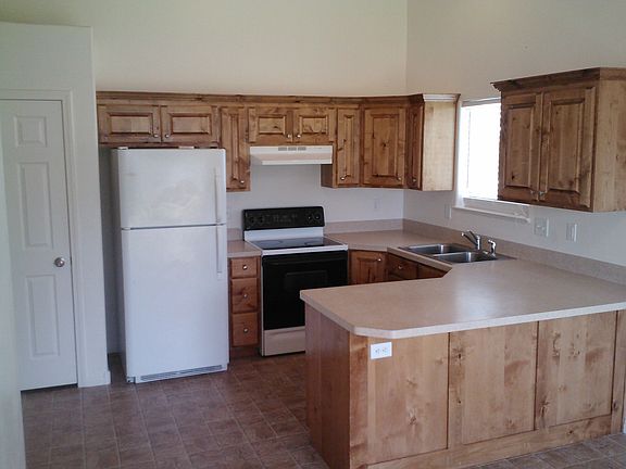 2nd image of 3923 E Lorna Ave