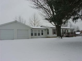 9046 W Old Road 30, Etna Green, IN 46524