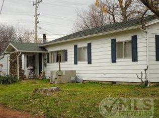 410 W 16th St, Joplin, MO 64804