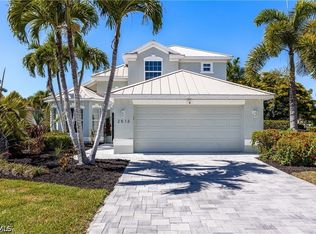 2513 Blackburn Cir, Cape Coral, FL 33991