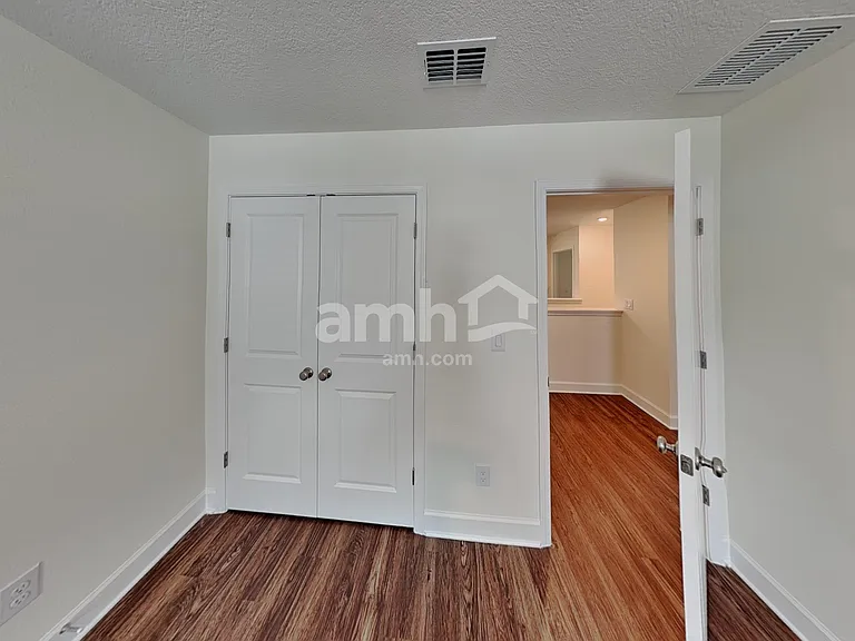 8526 Belfort Landing Dr — Photo 23