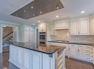 7830 Walnut St, New Albany, OH 43054