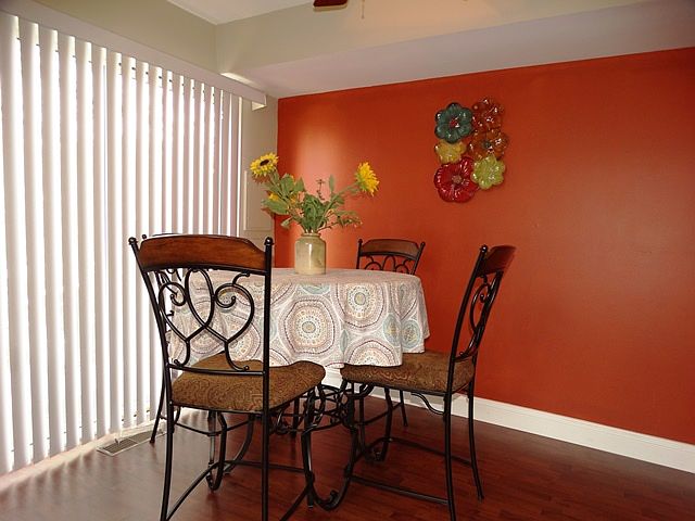 1st image of 511 East Ave #0
