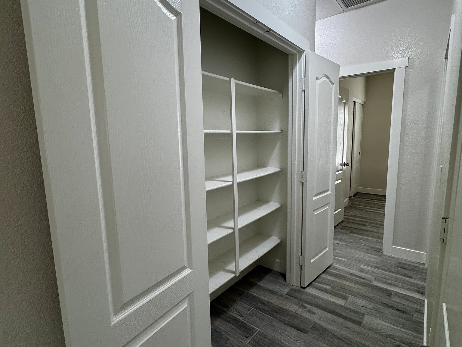 3 bed, 1123 sqft, $1,745 — Photo 4