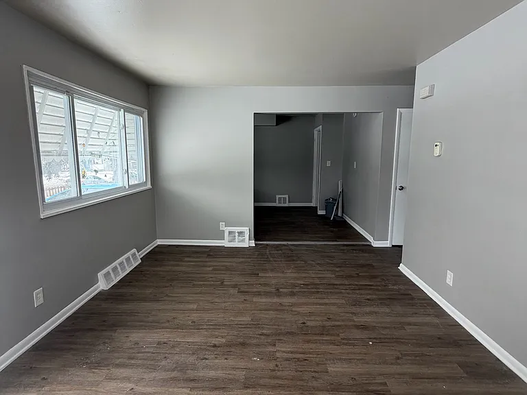 16813 Lipton Ave — Photo 3