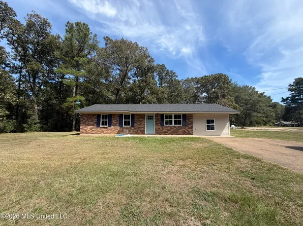 665 Main St S, Mendenhall, MS 39114