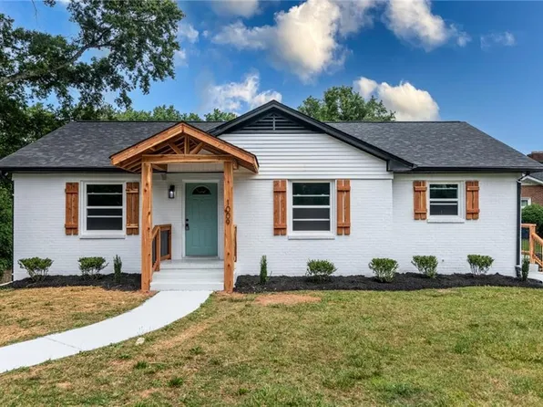 1009 W 25th St, Winston Salem, NC 27104