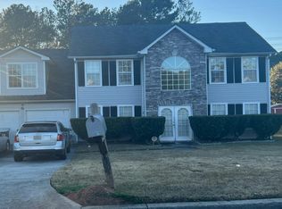 911 Tara Bnd, Hampton, GA 30228