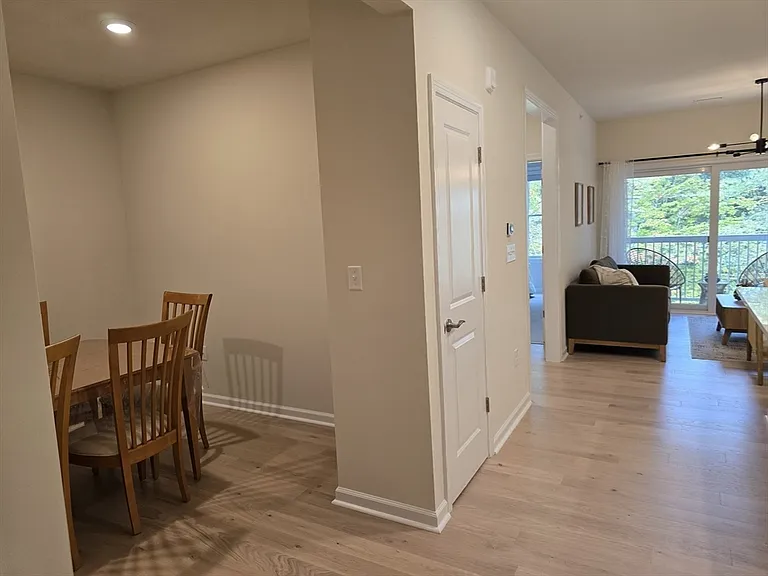 2 Winslow Ln #410 — Photo 13