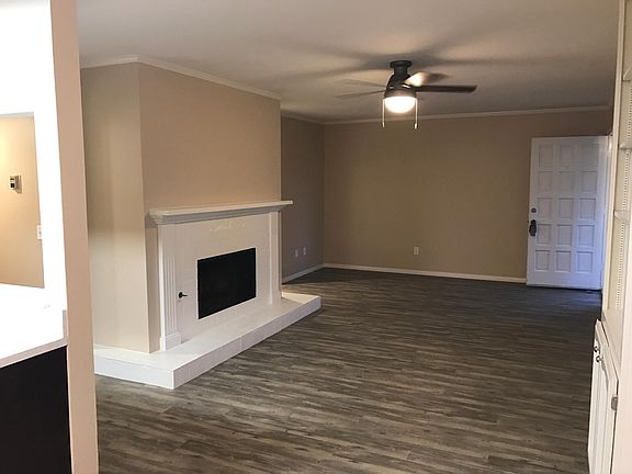3rd image of 4048 Alabama St APT 2