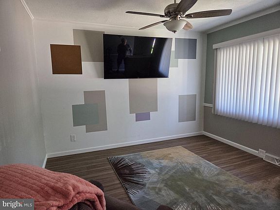5th image of 675 Fulton St
