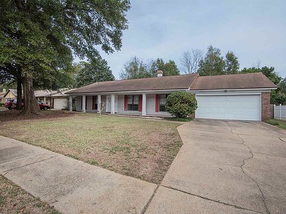 2nd image of 7385 Baywoods Ln