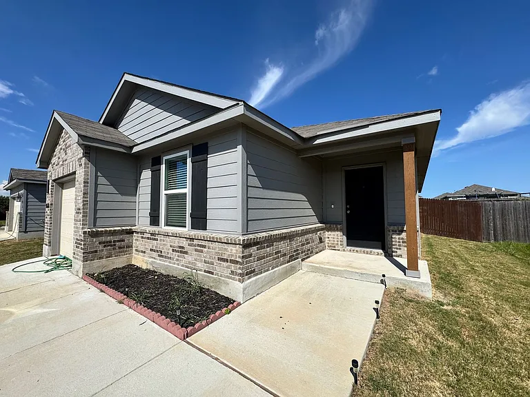 7618 Capstone Rdg — Photo 4