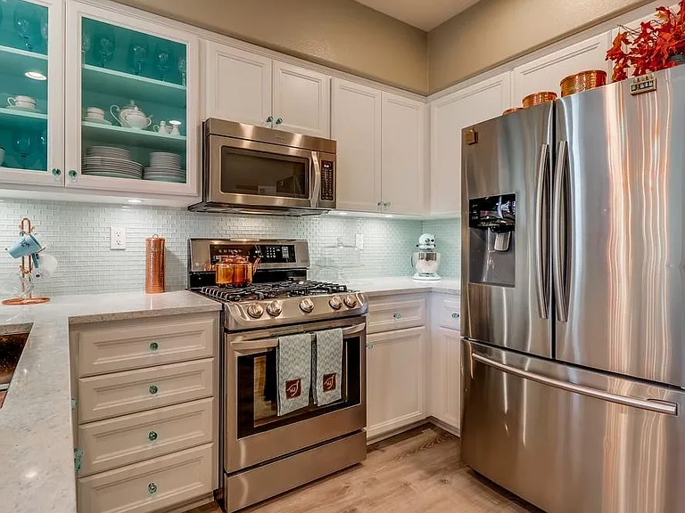 4300 Newton Ave #61 — Photo 30