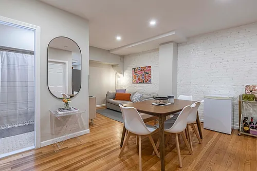 426 Marlborough St #2 Photo 1