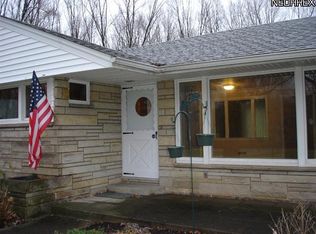 824 Truesdale Rd, Youngstown, OH 44511