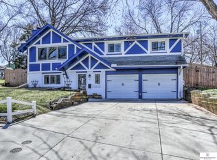 8741 Orchard Ave, Omaha, NE 68127