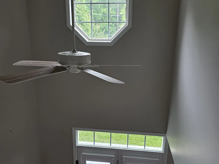 7505 Riverside Ct — Photo 50