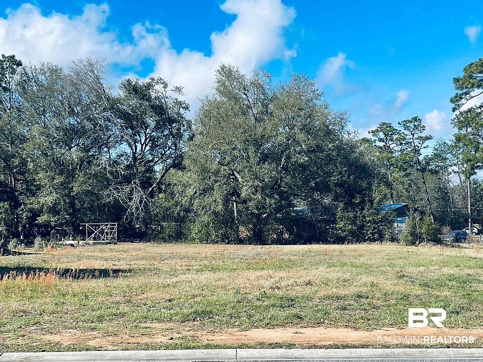 2nd image of 22925 McLeod Blvd